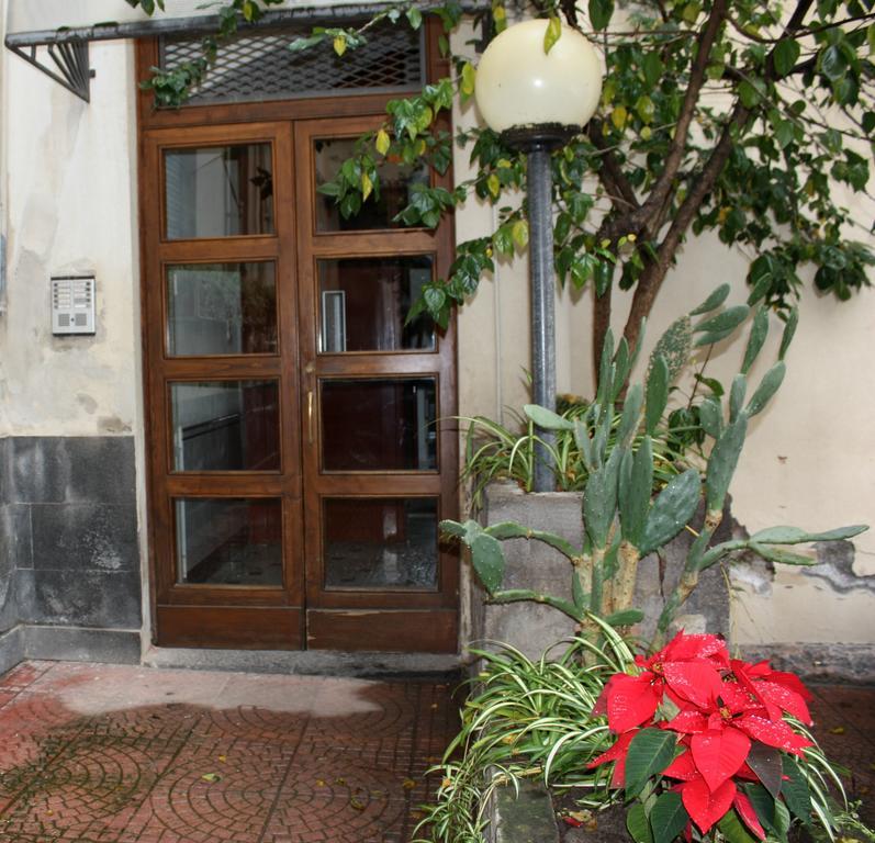 Tra L'Etna E Il Mare B&B Catania Exterior photo