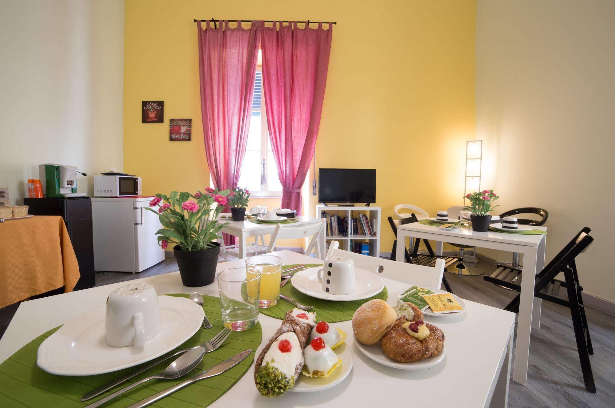 Tra L'Etna E Il Mare B&B Catania Exterior photo