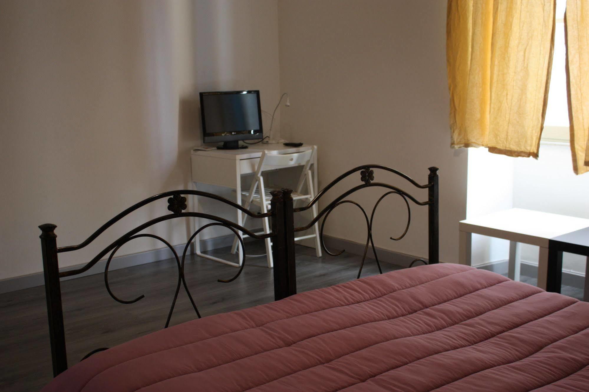 Tra L'Etna E Il Mare B&B Catania Exterior photo