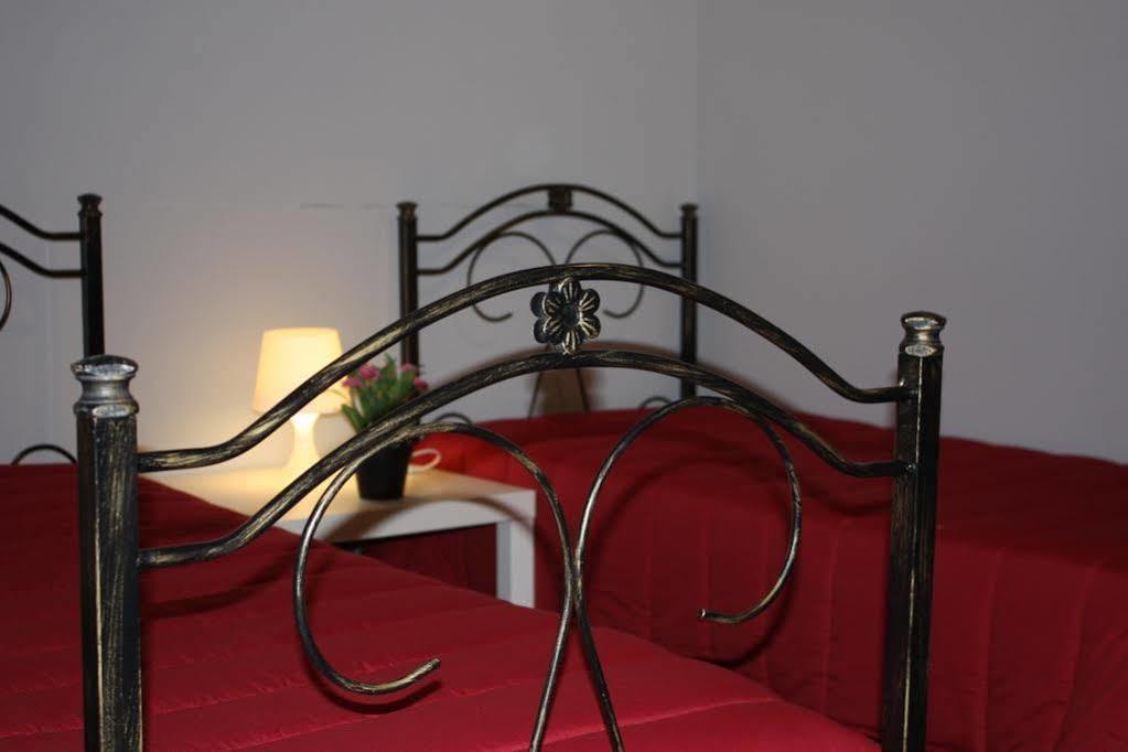 Tra L'Etna E Il Mare B&B Catania Exterior photo